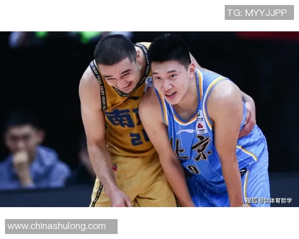 杭州篮球队在世界锦标赛积分榜上以69分稳居第一名展现强劲实力 杭州篮球队在世界锦标赛积分榜上以69分稳居第一名展现强劲实力